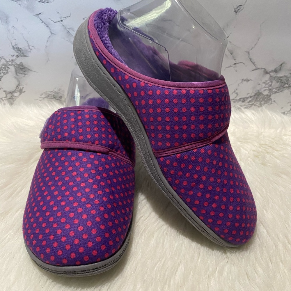 Vionic Purple Slip-On Slippers with Pink Polka Dots